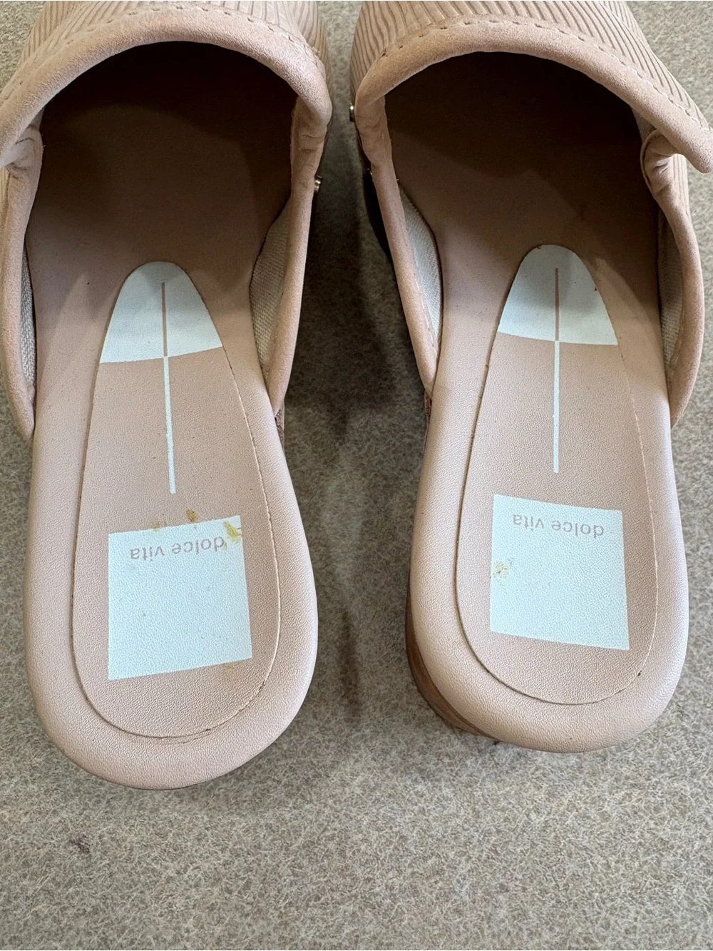Dolce Vita Closen Tan Textured Clogs - Picture 4 of 7
